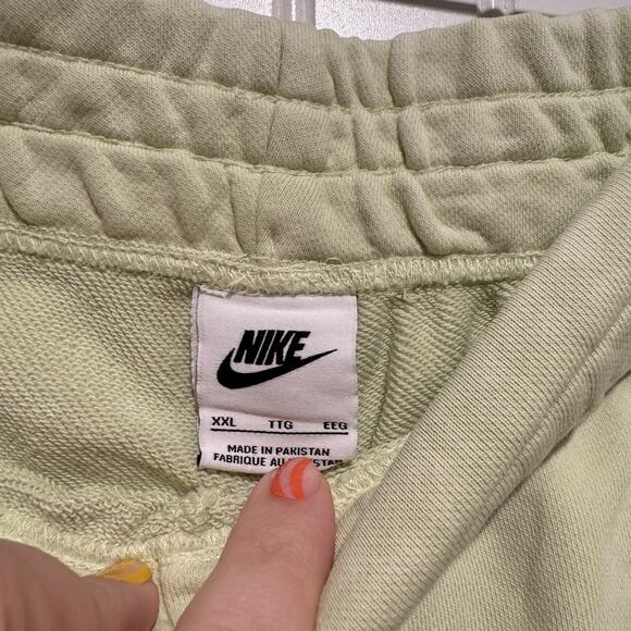 Nike Essentials Fleece Sweatpants Loose Fit Lime Green NEW Size XXL - Picture 5 of 9